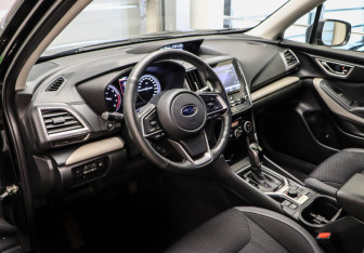 Подержанный автомобиль Subaru Forester Suv 2021 года (7 фото)