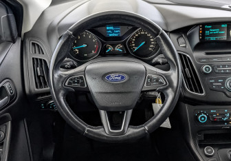 Подержанный автомобиль Ford Focus Hatchback 2018 года (21 фото)