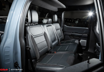 Новый Ford F-150 2023 (9 фото)