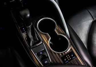 Подержанный автомобиль Toyota Camry Sedan 2020 года (25 фото)