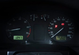 Подержанный автомобиль Volkswagen Passat Sedan 1997 года (15 фото)