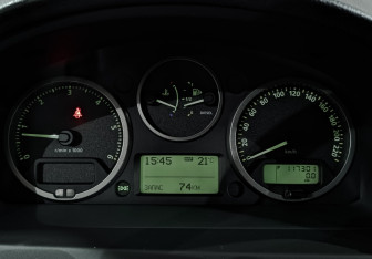 Подержанный автомобиль Land Rover Freelander 2010 года (16 фото)