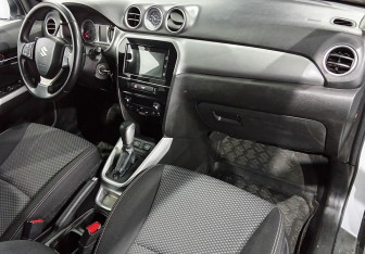 Подержанный автомобиль Suzuki Vitara 2018 года (10 фото)