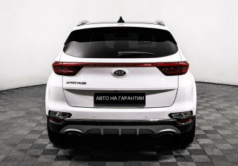 Подержанный автомобиль Kia Sportage 2018 года (4 фото)