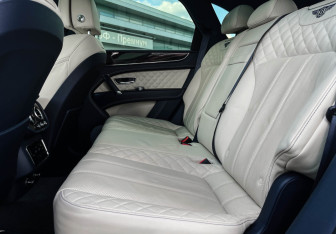 Подержанный автомобиль Bentley Bentayga 2018 года (10 фото)