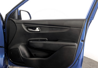 Подержанный автомобиль Kia Rio Hatchback 2019 года (23 фото)