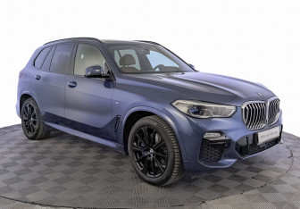 Подержанный автомобиль BMW X5 2021 года (3 фото)