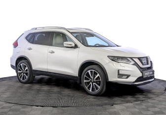 Подержанный автомобиль Nissan X-Trail 2019 года (3 фото)
