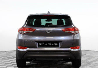 Подержанный автомобиль Hyundai Tucson 2017 года (4 фото)