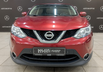 Подержанный автомобиль Nissan Qashqai 2016 года (2 фото)