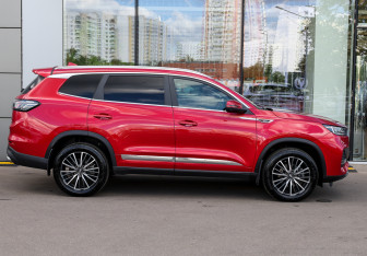 Подержанный автомобиль Chery Tiggo 8 Pro Max 2022 года (4 фото)