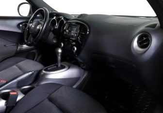 Подержанный автомобиль Nissan Juke 2013 года (11 фото)