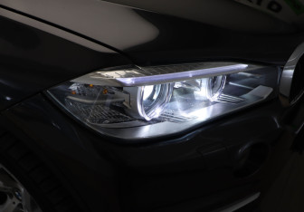 Подержанный автомобиль BMW X5 2016 года (29 фото)