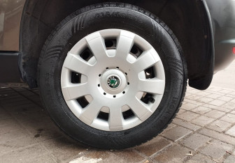 Подержанный автомобиль Skoda Yeti 2013 года (13 фото)