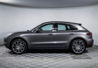 Подержанный автомобиль Porsche Macan 2015 года (8 фото)