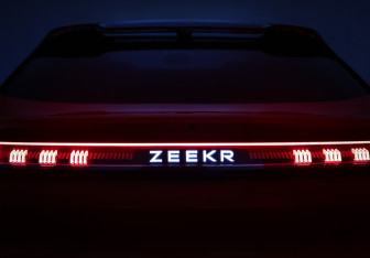 Подержанный автомобиль Zeekr 001 2024 года (37 фото)