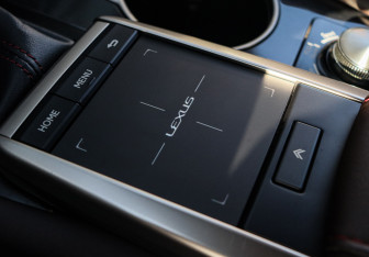 Подержанный автомобиль Lexus RX 2021 года (21 фото)