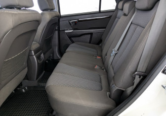 Подержанный автомобиль Hyundai Santa Fe 2012 года (12 фото)