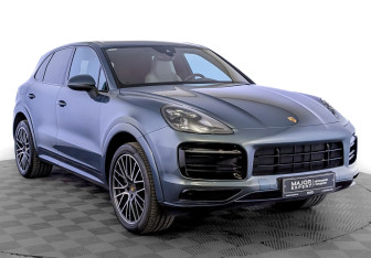 Подержанный автомобиль Porsche Cayenne 2019 года (3 фото)