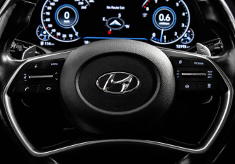 Подержанный автомобиль Hyundai Sonata 2020 года (27 фото)