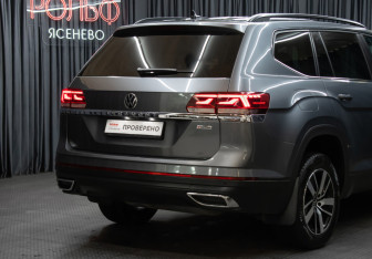 Подержанный автомобиль Volkswagen Teramont 2021 года (27 фото)