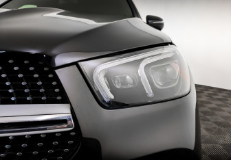 Подержанный автомобиль Mercedes-Benz GLE 2021 года (18 фото)