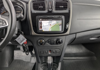 Подержанный автомобиль Renault Sandero 2021 года (17 фото)