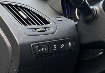 Подержанный автомобиль Hyundai ix35 2011 года (18 фото)
