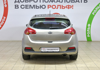 Подержанный автомобиль Kia Ceed Hatchback 2014 года (5 фото)