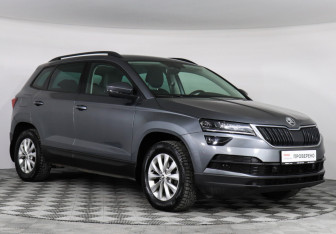 Подержанный автомобиль Skoda Karoq 2020 года (3 фото)