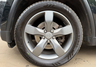 Подержанный автомобиль Jeep Grand Cherokee 2014 года (9 фото)