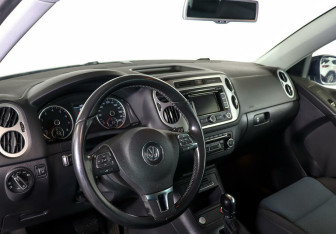 Подержанный автомобиль Volkswagen Tiguan 2013 года (7 фото)