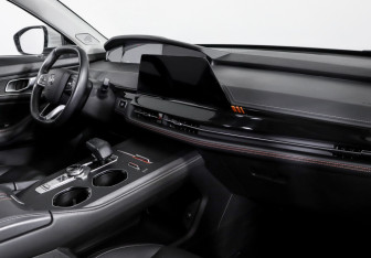 Подержанный автомобиль Changan UNI-K 2023 года (9 фото)