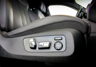 Подержанный автомобиль BMW X6 2020 года (24 фото)