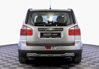 Подержанный автомобиль Chevrolet Orlando 2012 года (6 фото)