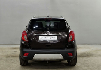 Подержанный автомобиль Opel Mokka 2013 года (6 фото)