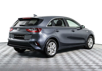 Подержанный автомобиль Kia Ceed Hatchback 2018 года (5 фото)
