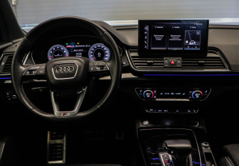 Подержанный автомобиль Audi Q5 2021 года (7 фото)
