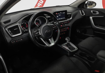 Подержанный автомобиль Kia Ceed Hatchback 2019 года (7 фото)
