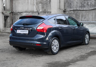 Подержанный автомобиль Ford Focus Hatchback 2012 года (4 фото)