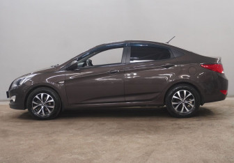 Подержанный автомобиль Hyundai Solaris Sedan 2016 года (8 фото)