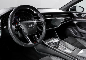 Подержанный автомобиль Audi A6 Sedan 2019 года (14 фото)