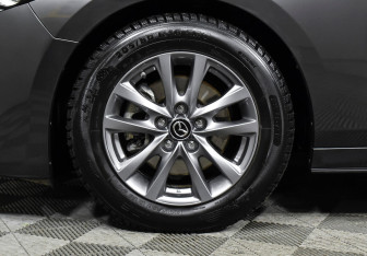 Подержанный автомобиль Mazda 3 Sedan 2019 года (7 фото)
