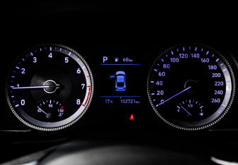 Подержанный автомобиль Hyundai Sonata 2020 года (10 фото)