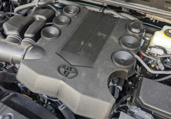 Подержанный автомобиль Toyota Land Cruiser Prado 2021 года (8 фото)