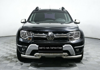 Подержанный автомобиль Renault Duster 2016 года (2 фото)