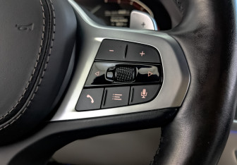 Подержанный автомобиль BMW X6 2021 года (30 фото)