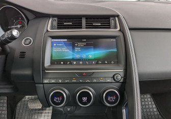 Подержанный автомобиль Jaguar E-Pace 2020 года (12 фото)