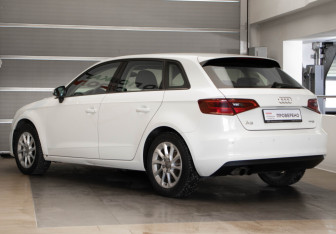 Подержанный автомобиль Audi A3 Hatchback 2013 года (6 фото)