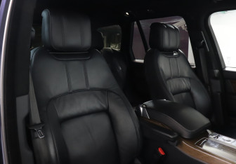 Подержанный автомобиль Land Rover Range Rover 2018 года (16 фото)